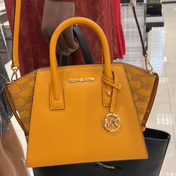 Michael Kors Avril Small Signature PVC Top Zip Satchel Crossbody Bag
Honeycomb - Picture 6 of 16